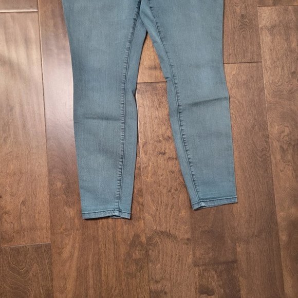 Torrid Denim Jegging Jeans Teal 12R - Picture 3 of 12